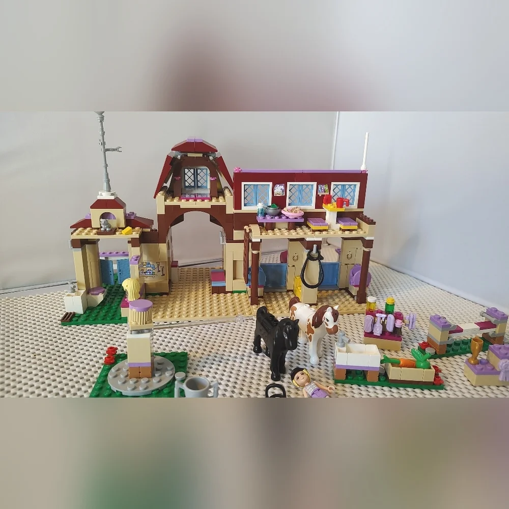 LEGO Friends 41126 Heartlake Riding Club Building Kit